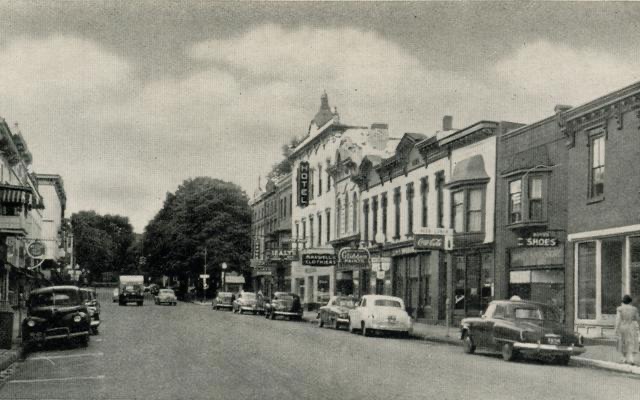 Downtown Millersburg, Ohio, around 1950